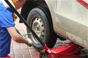 雨花附近拖车24小时服务热线电话