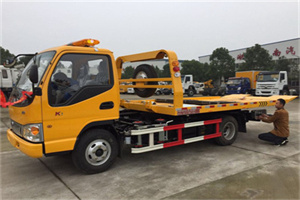 雨花哪里有拖车服务